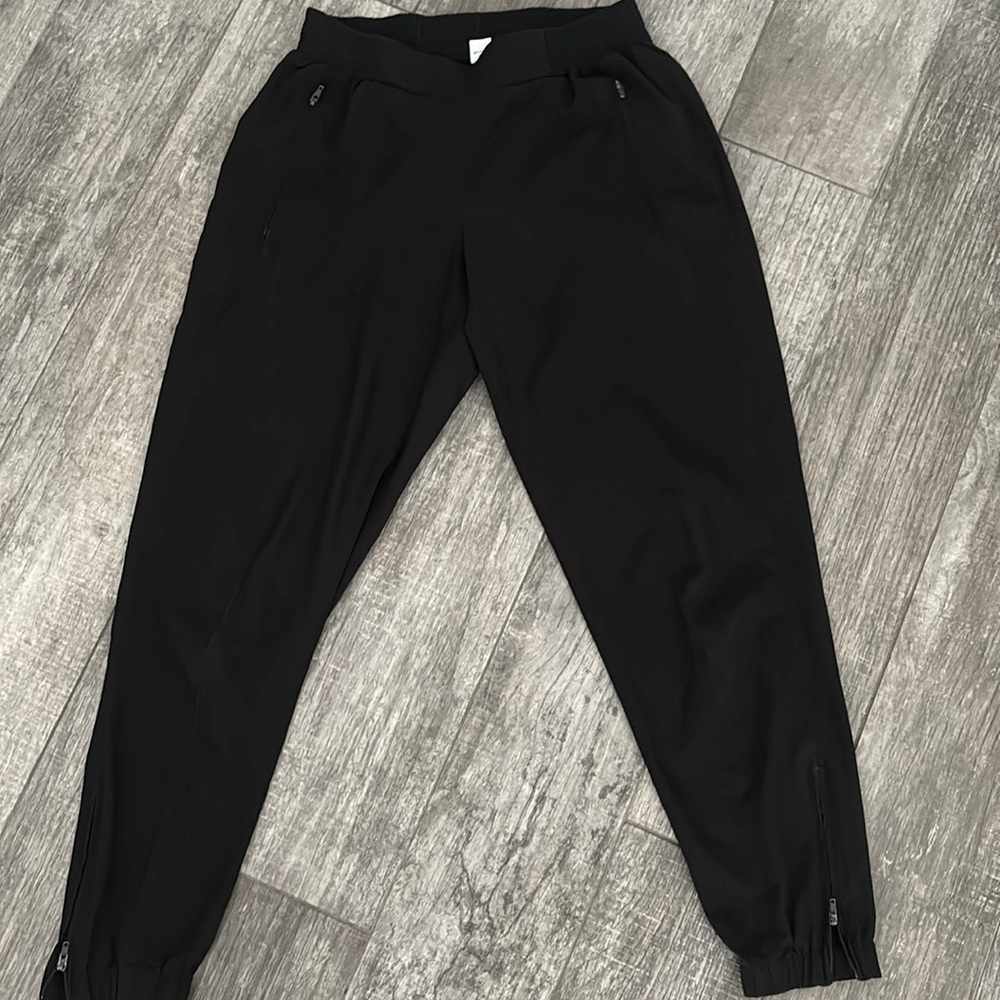 Old Navy Black Mid rise Stretch tech pants